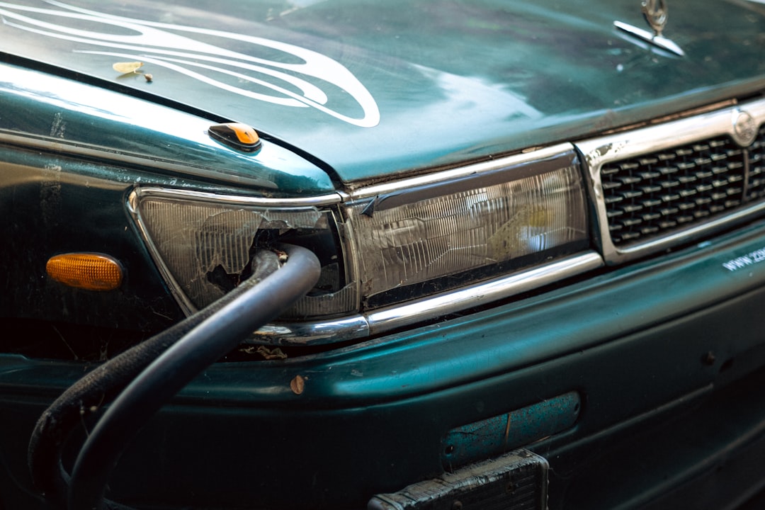 How to diagnose Parasitic Battery Drain: Symptoms and How to Detect It — OBD2 car scanner guide